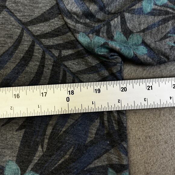 Travis Mathew Golf Polo Mens Medium Blue Gray Hawaiian Shirt Golfing Sportswear - Picture 4 of 7